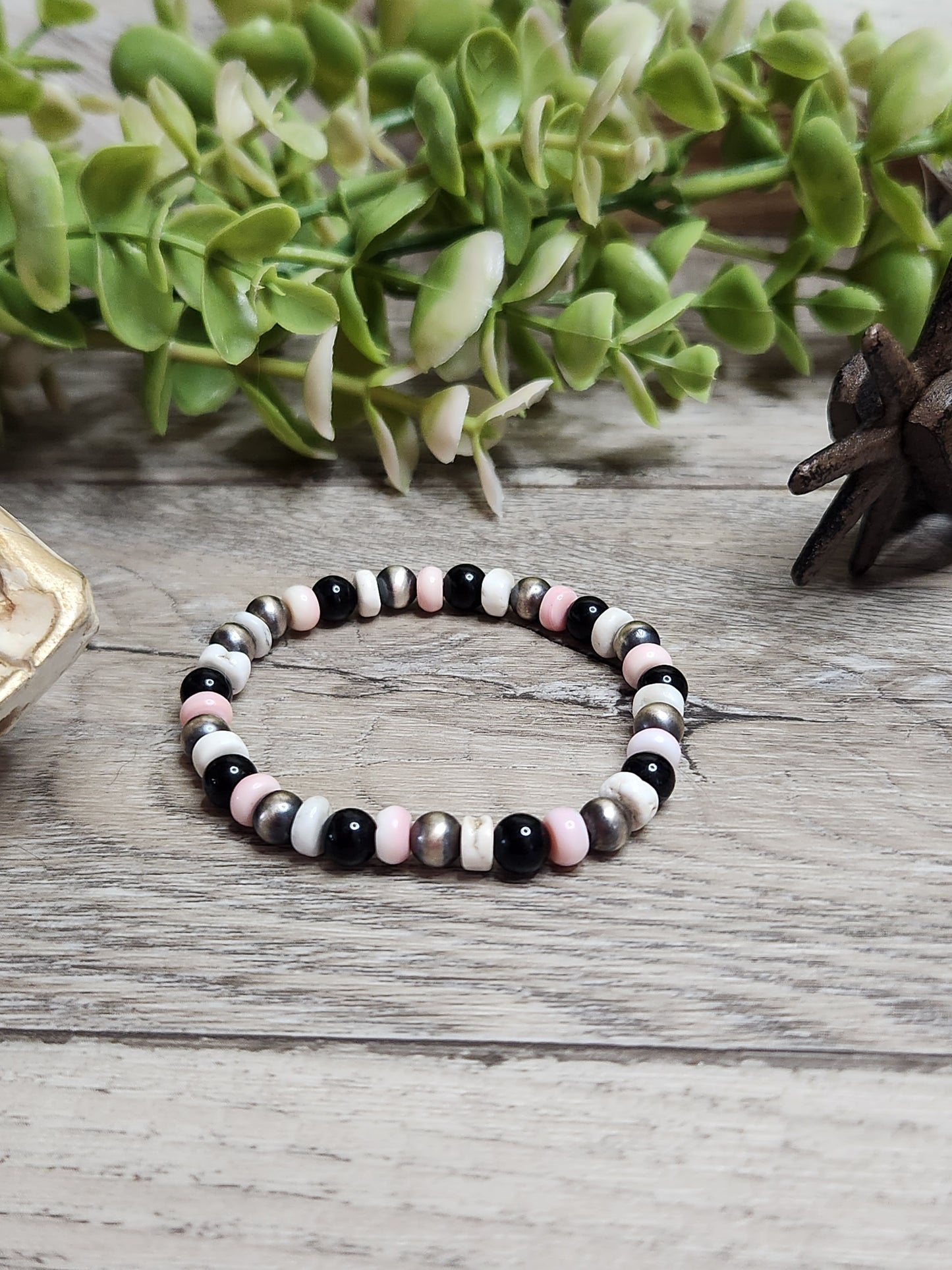 Pink Conch,Black Onyx & Sterling Silver Navajo Style Pearls. Stretch Bracelet