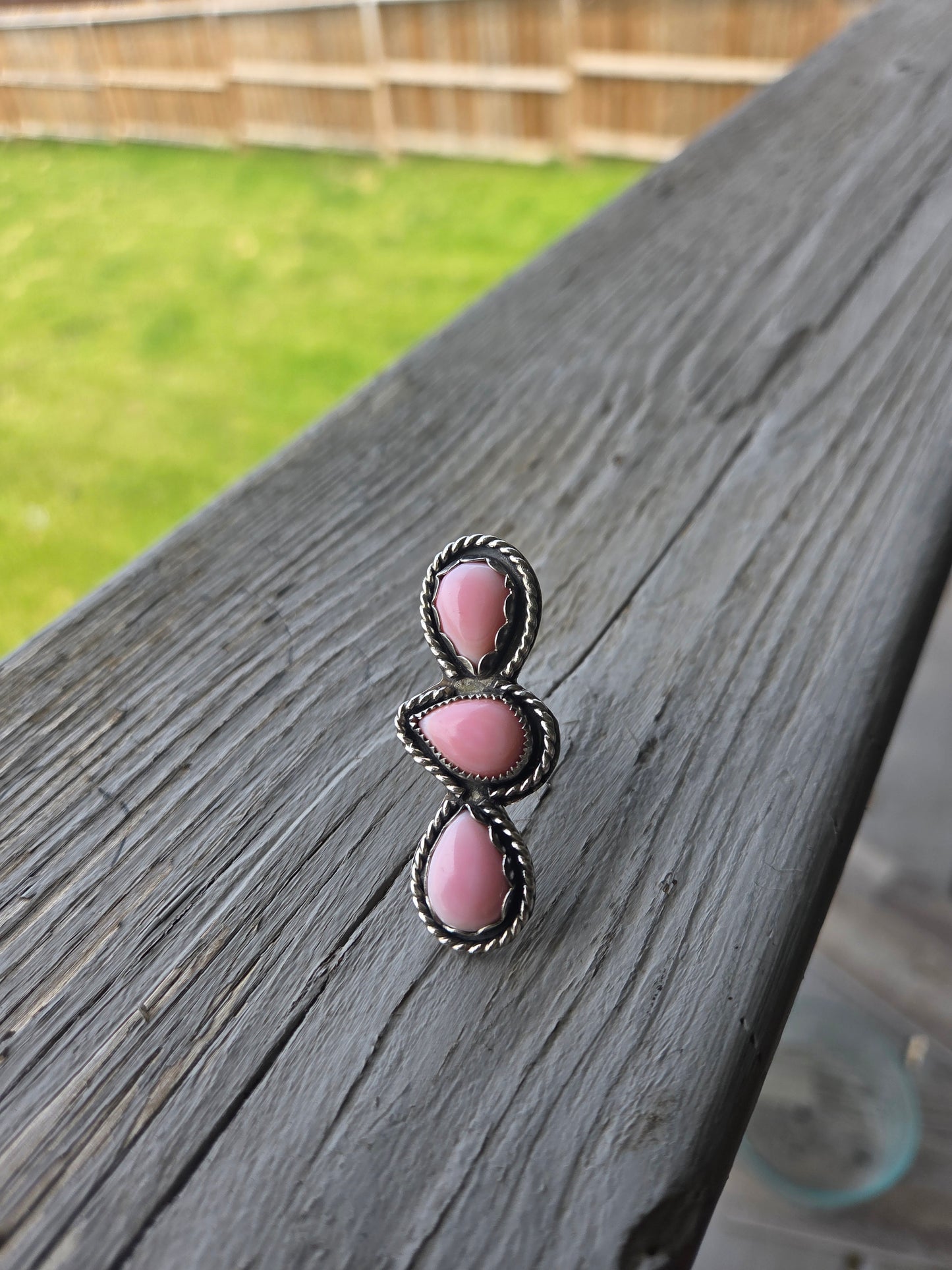 3 Stone Pink Conch adjustable size