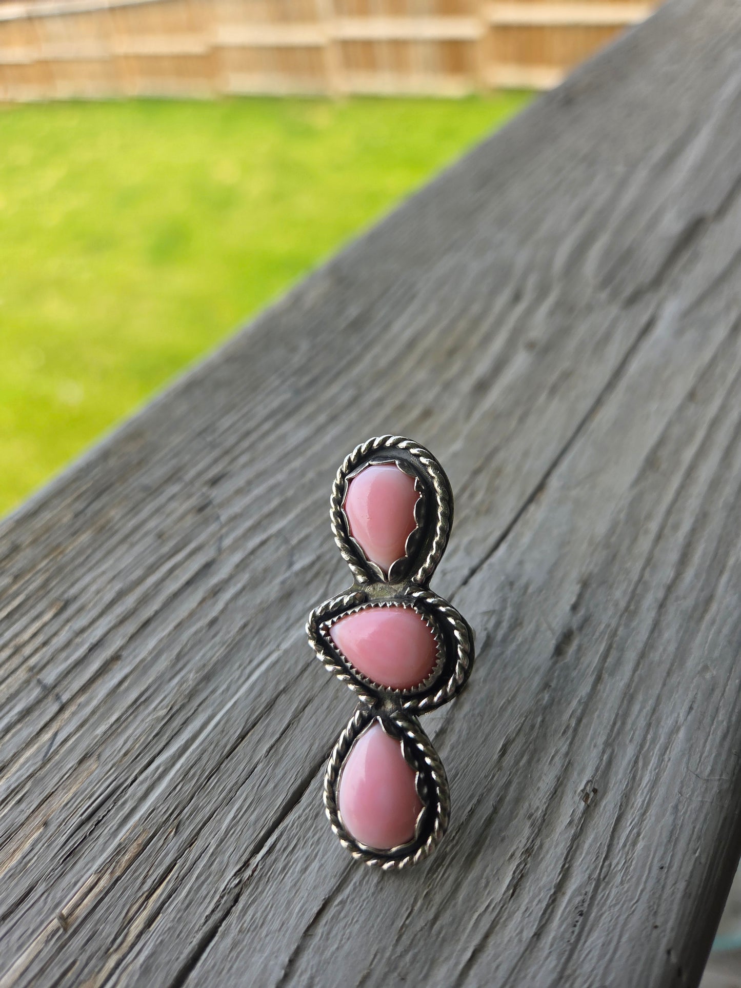 3 Stone Pink Conch adjustable size