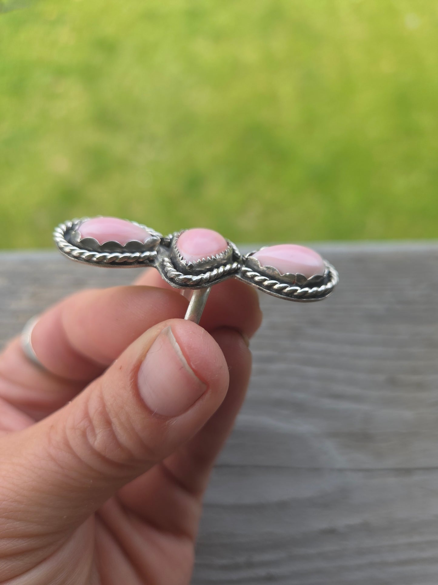 3 Stone Pink Conch adjustable size