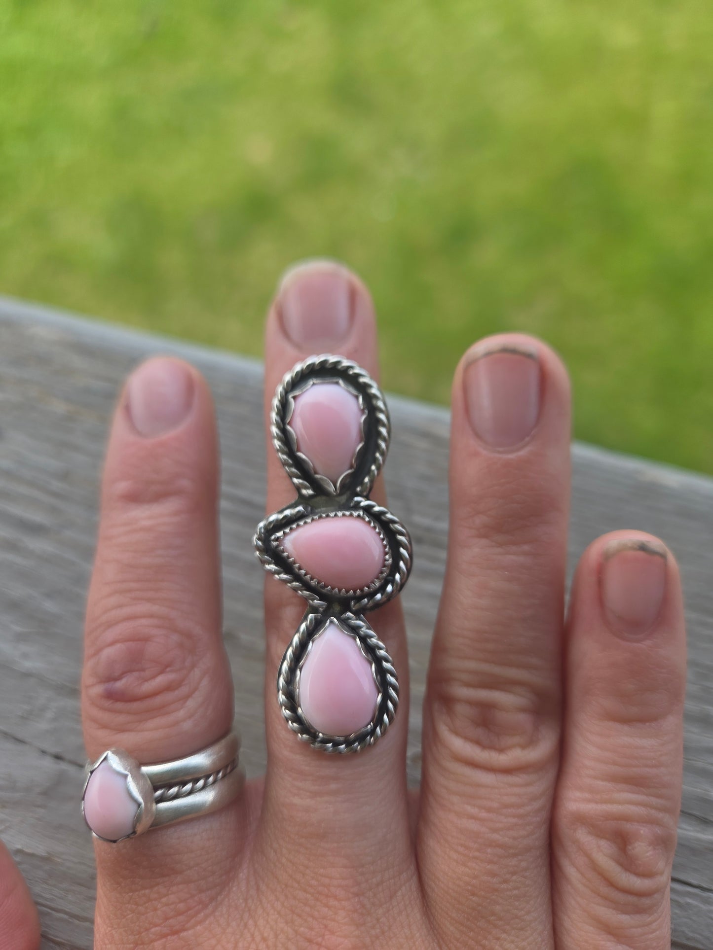 3 Stone Pink Conch adjustable size