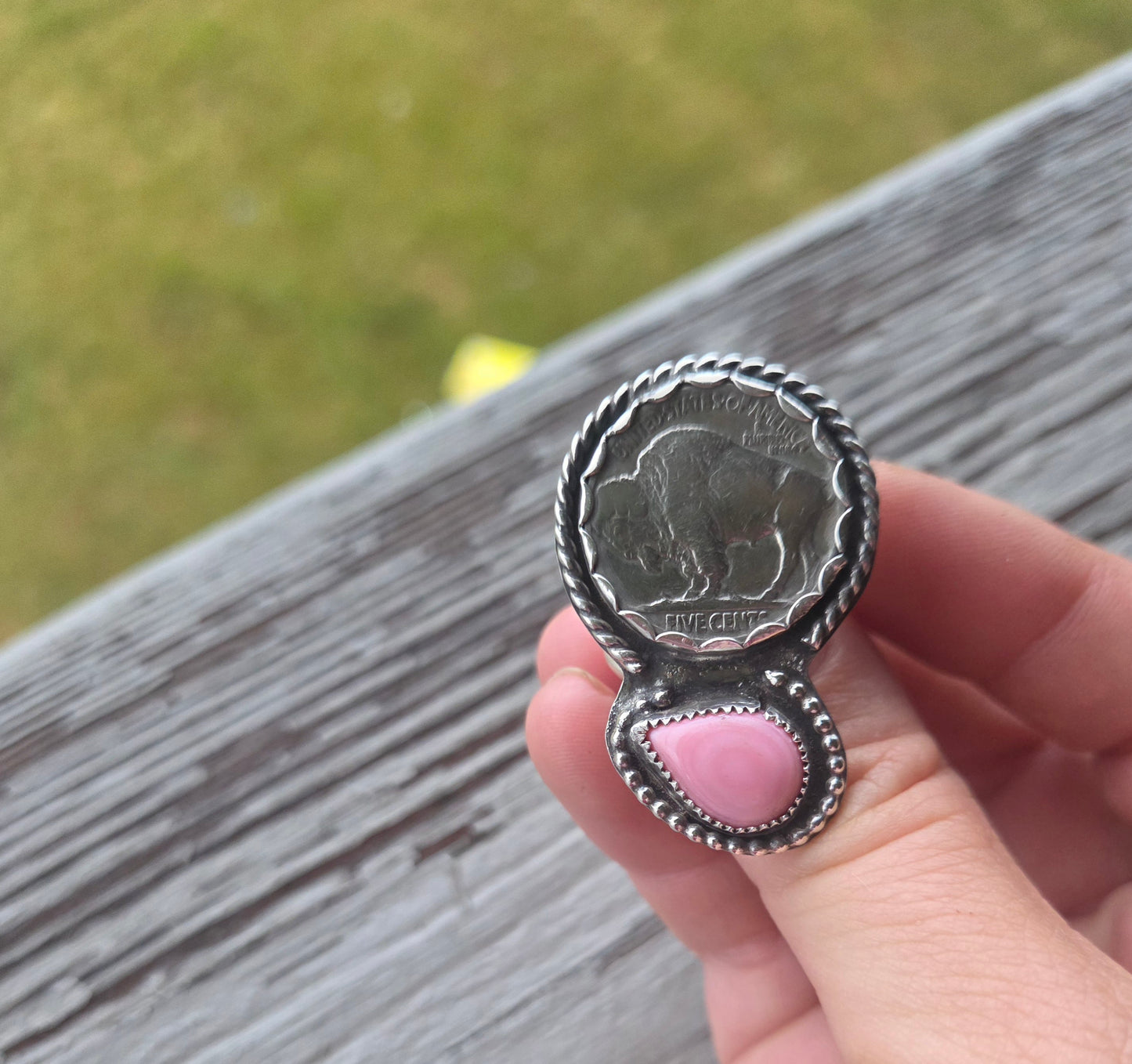 Buffalo Coin & Pink Conch Size 7 1/2