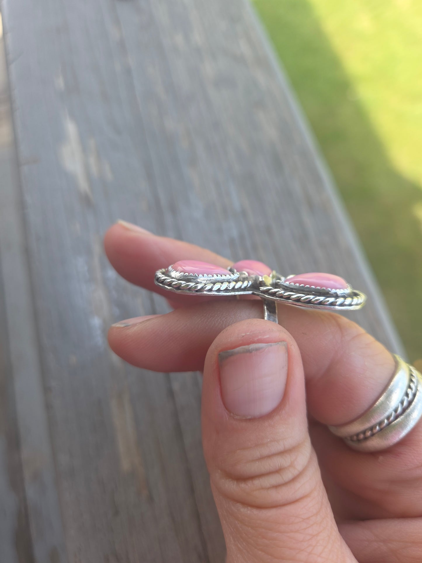 3 Stone Pink Conch Size 7.25