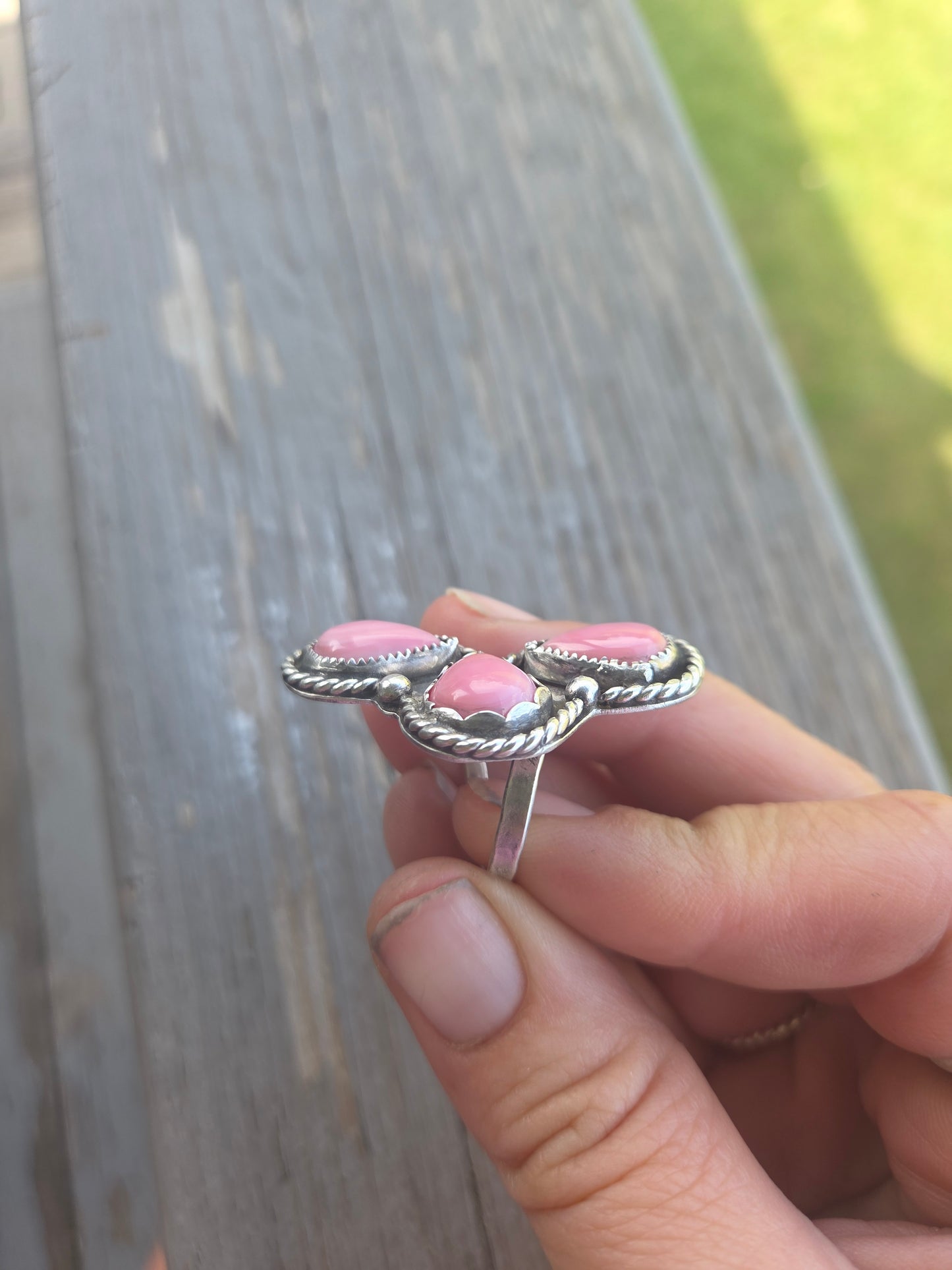 3 Stone Pink Conch Size 7.25