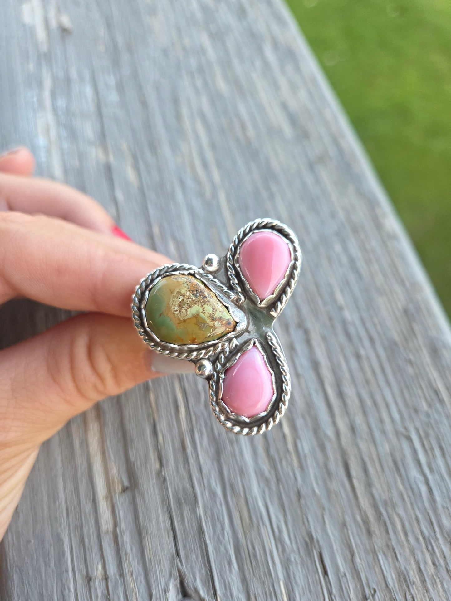 3 Stone Pink Conch & Evan Turquoise Size 7.5