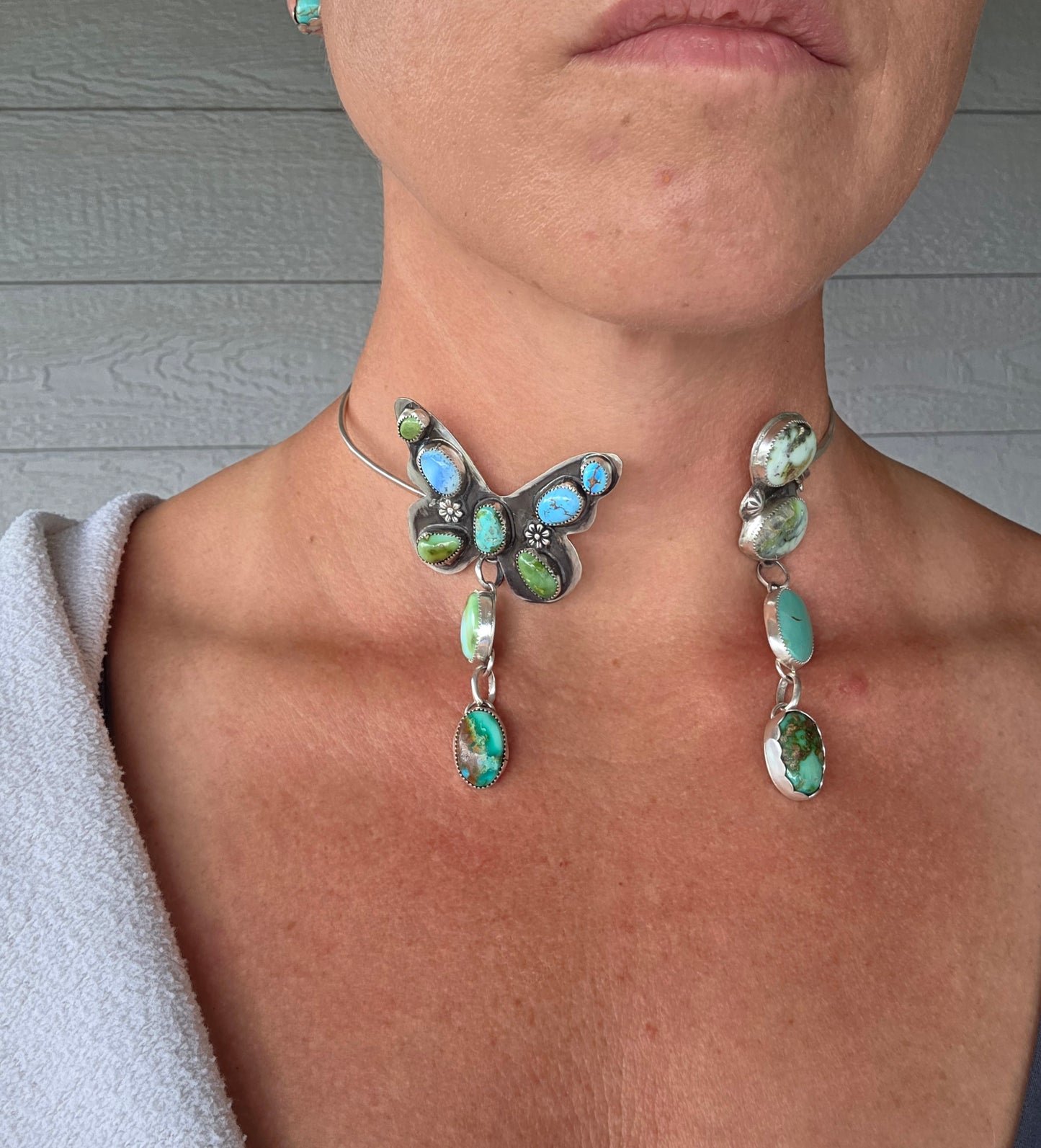ButterFly Wire Neck Cuff
