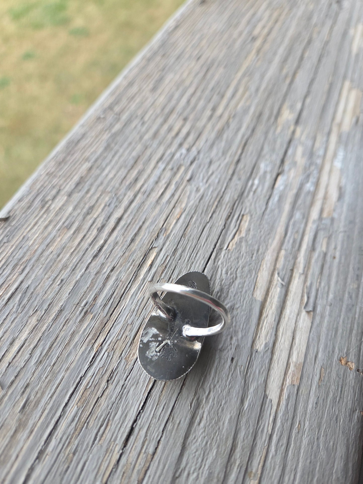 White Buffalo • Sterling Silver Size 7.5