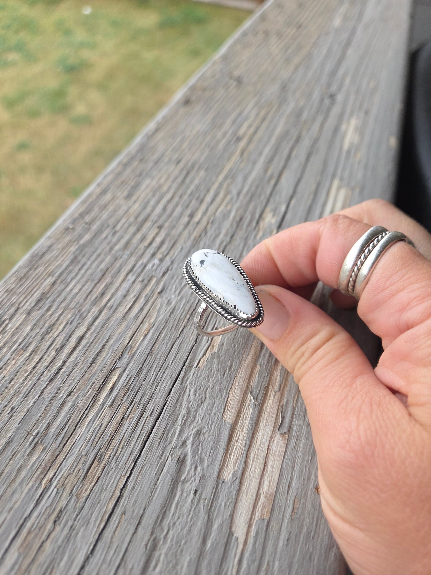 White Buffalo • Sterling Silver Size 7.5