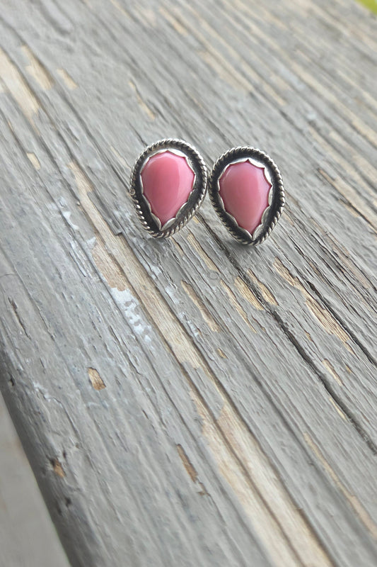 Pink Conch • Sterling Sliver Studs