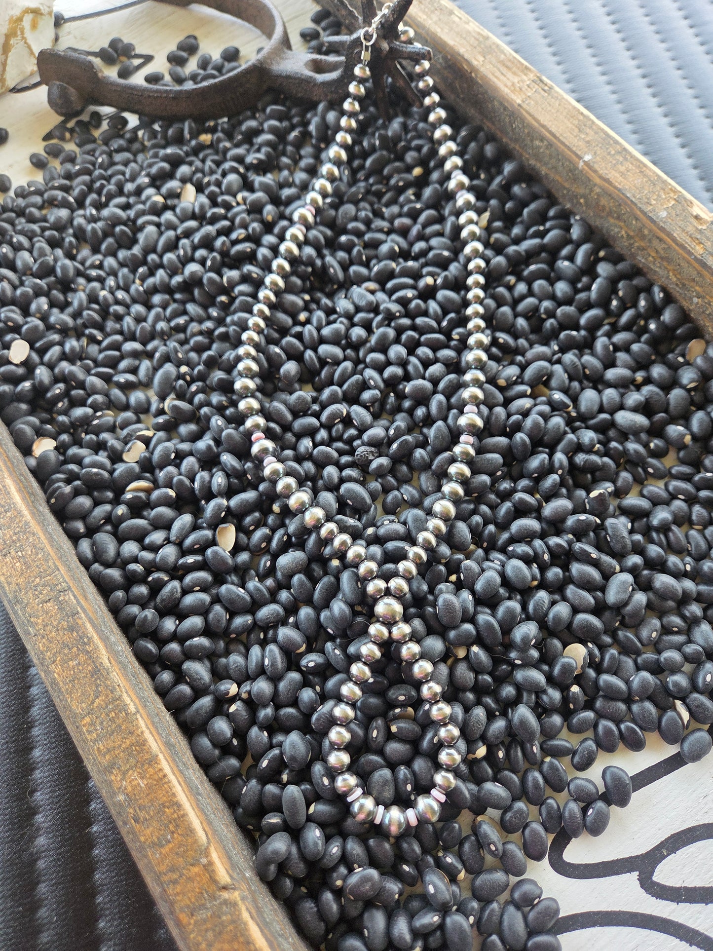 Sterling Silver Navajo Style Pearls • Pink Conch.  17.5 inches