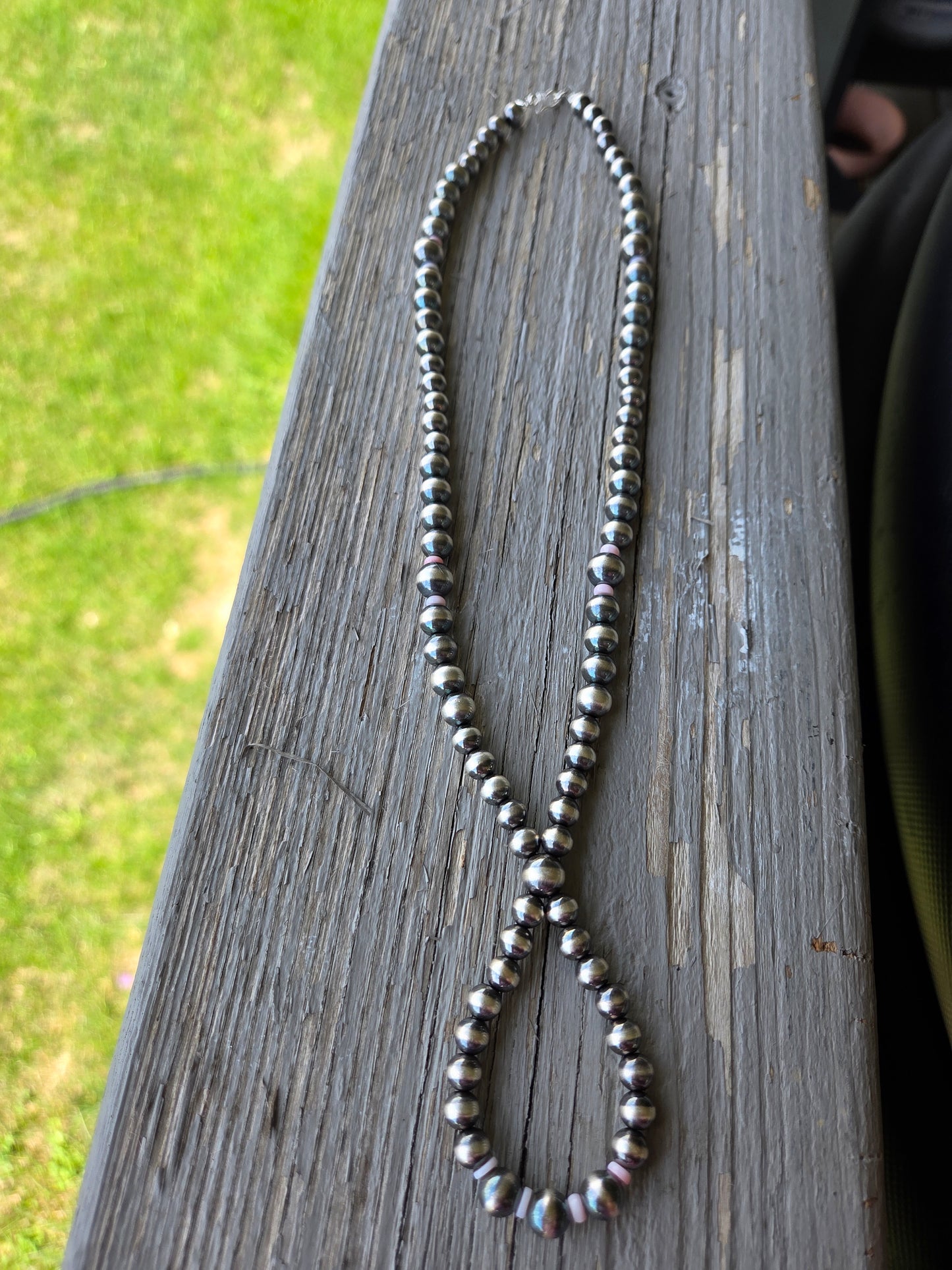 Sterling Silver Navajo Style Pearls • Pink Conch.  17.5 inches