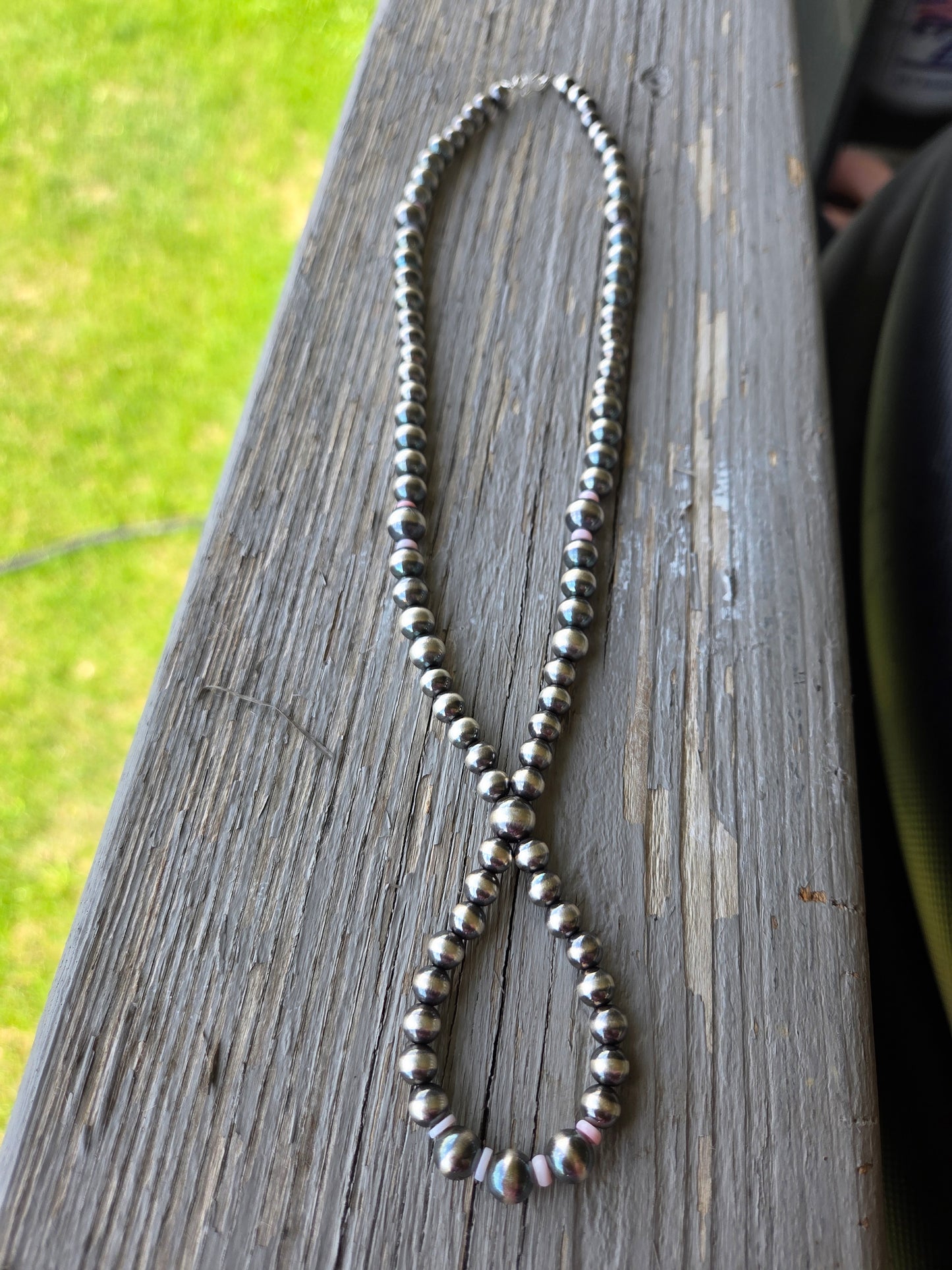 Sterling Silver Navajo Style Pearls • Pink Conch.  17.5 inches