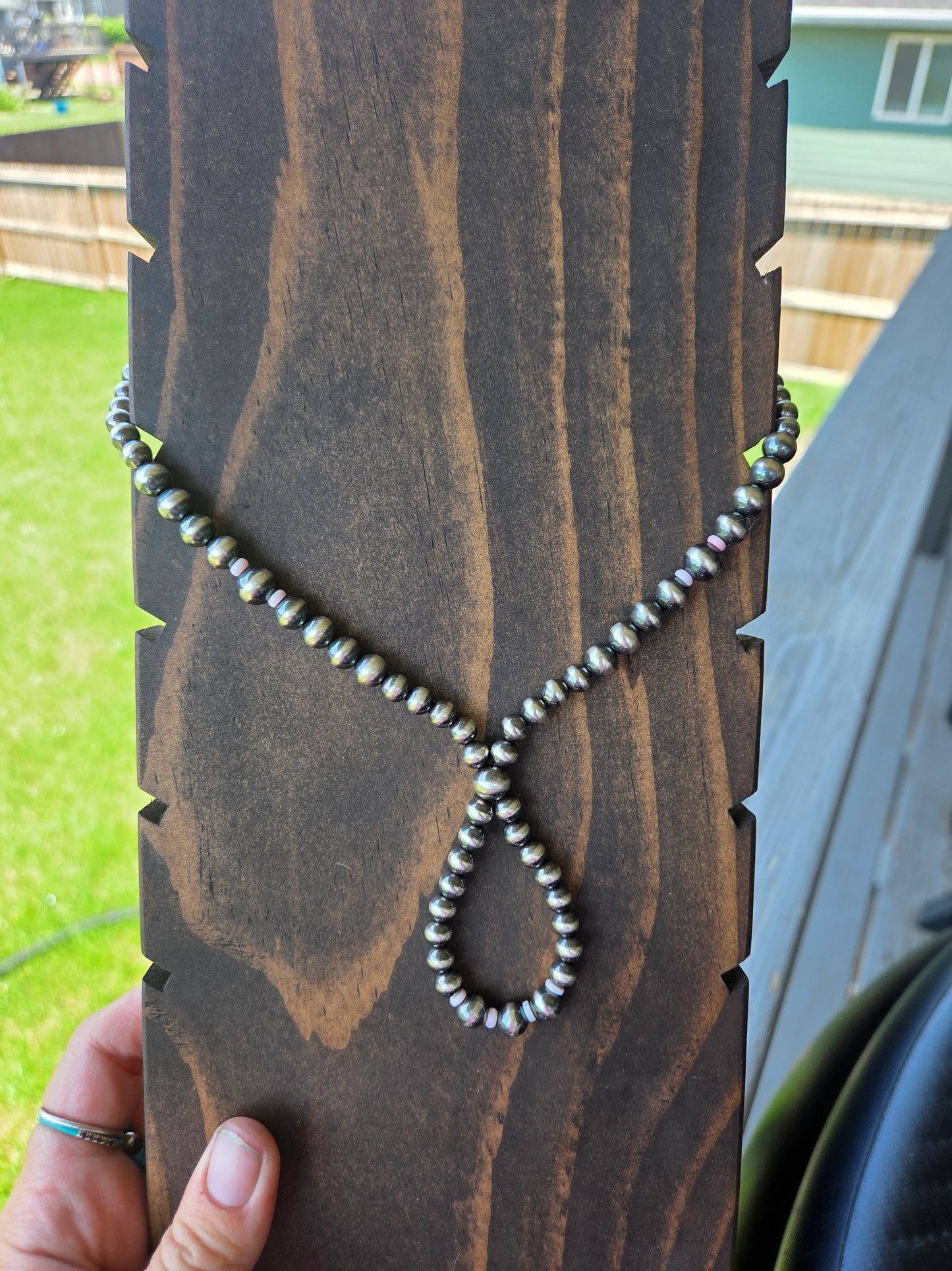 Sterling Silver Navajo Style Pearls • Pink Conch.  17.5 inches