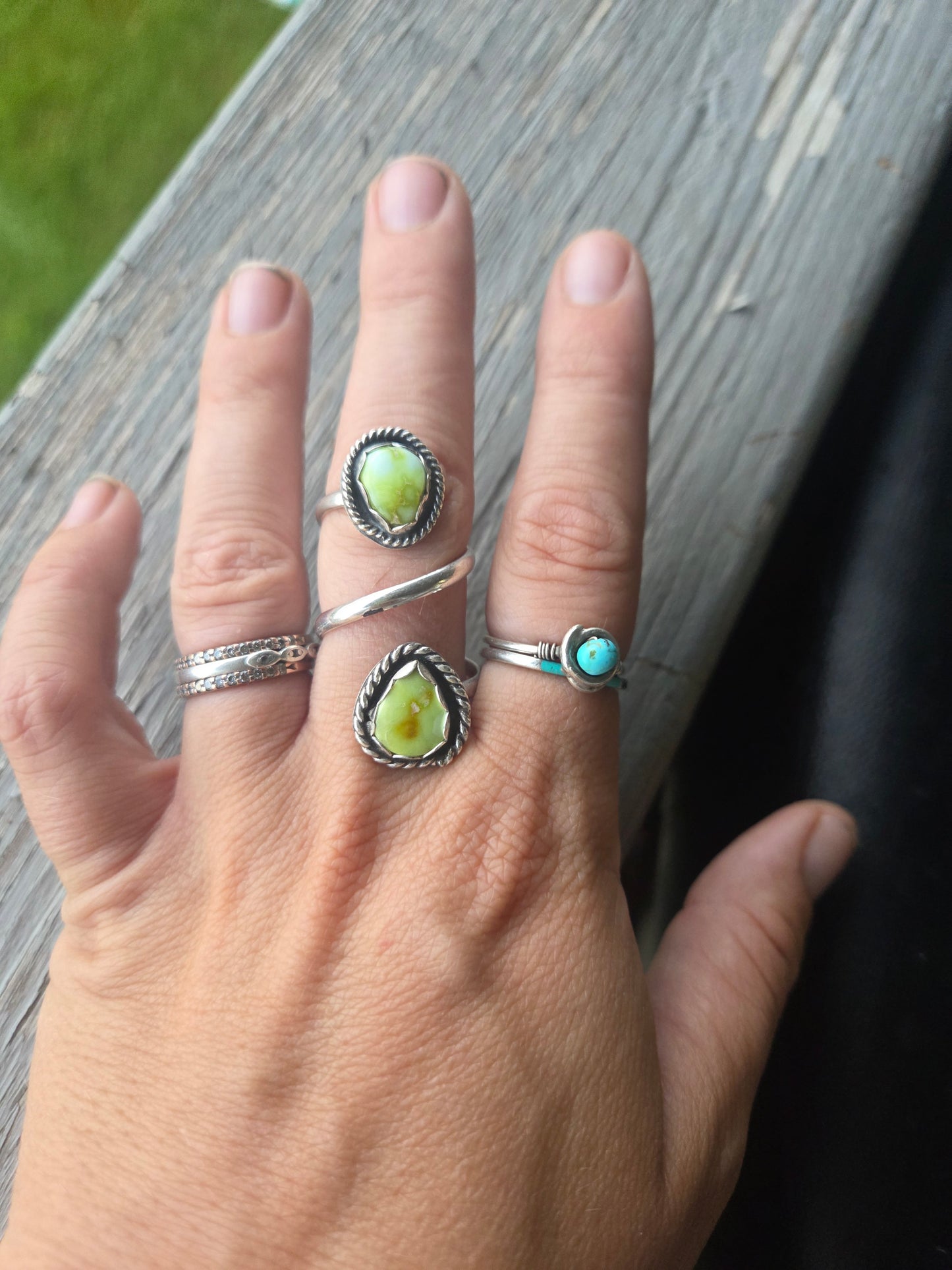 Two Stone Palomino. Adjustable