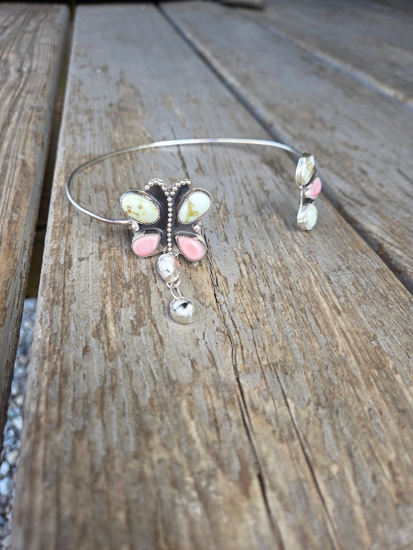 ButterFly Wire Neck Cuff