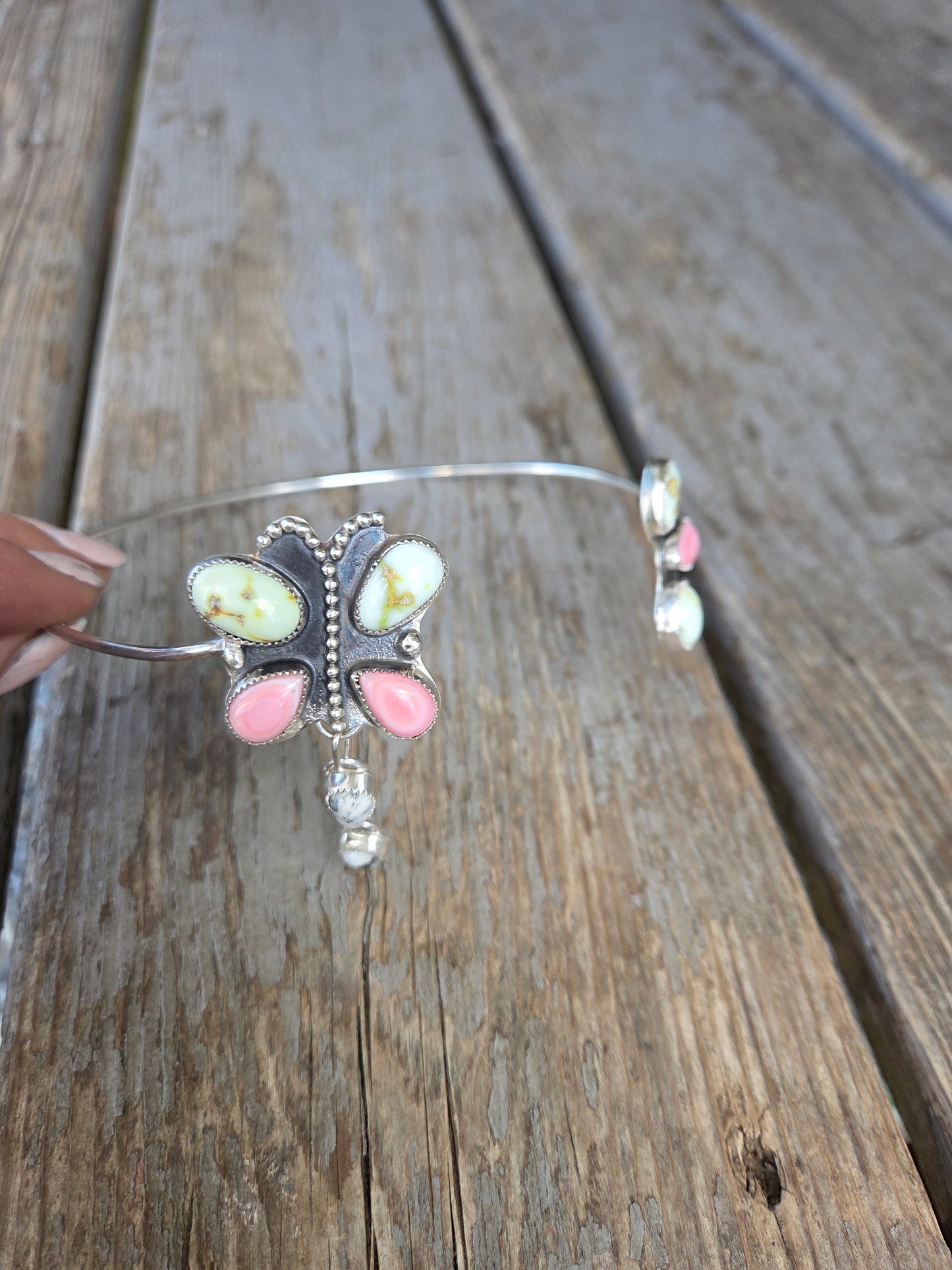 ButterFly Wire Neck Cuff