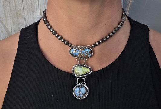 Goden Hill & Palomino Lariat