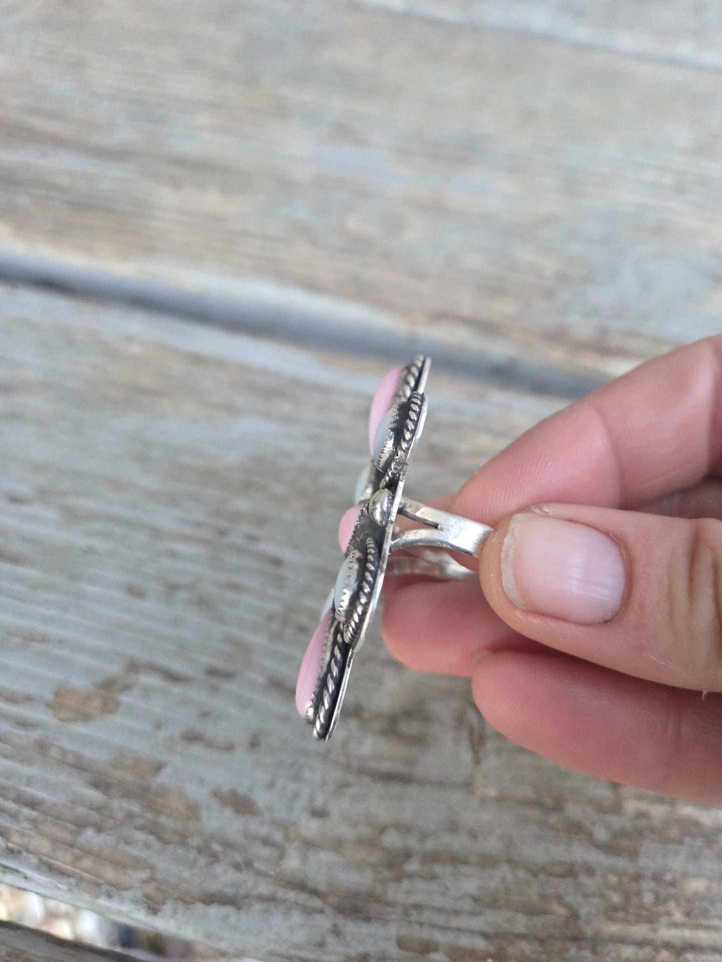 Pink Conch • Mother of Pearl • Size 8 3/4