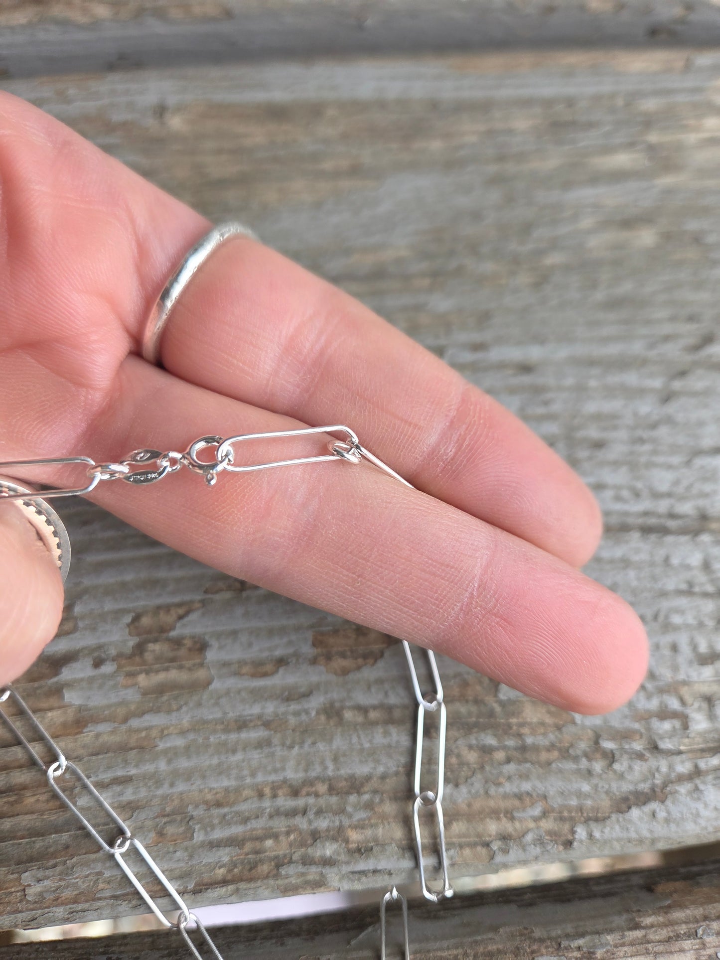 Chilean Turquoise & Mother of Pearl 17 inches-can be adjusted shorter