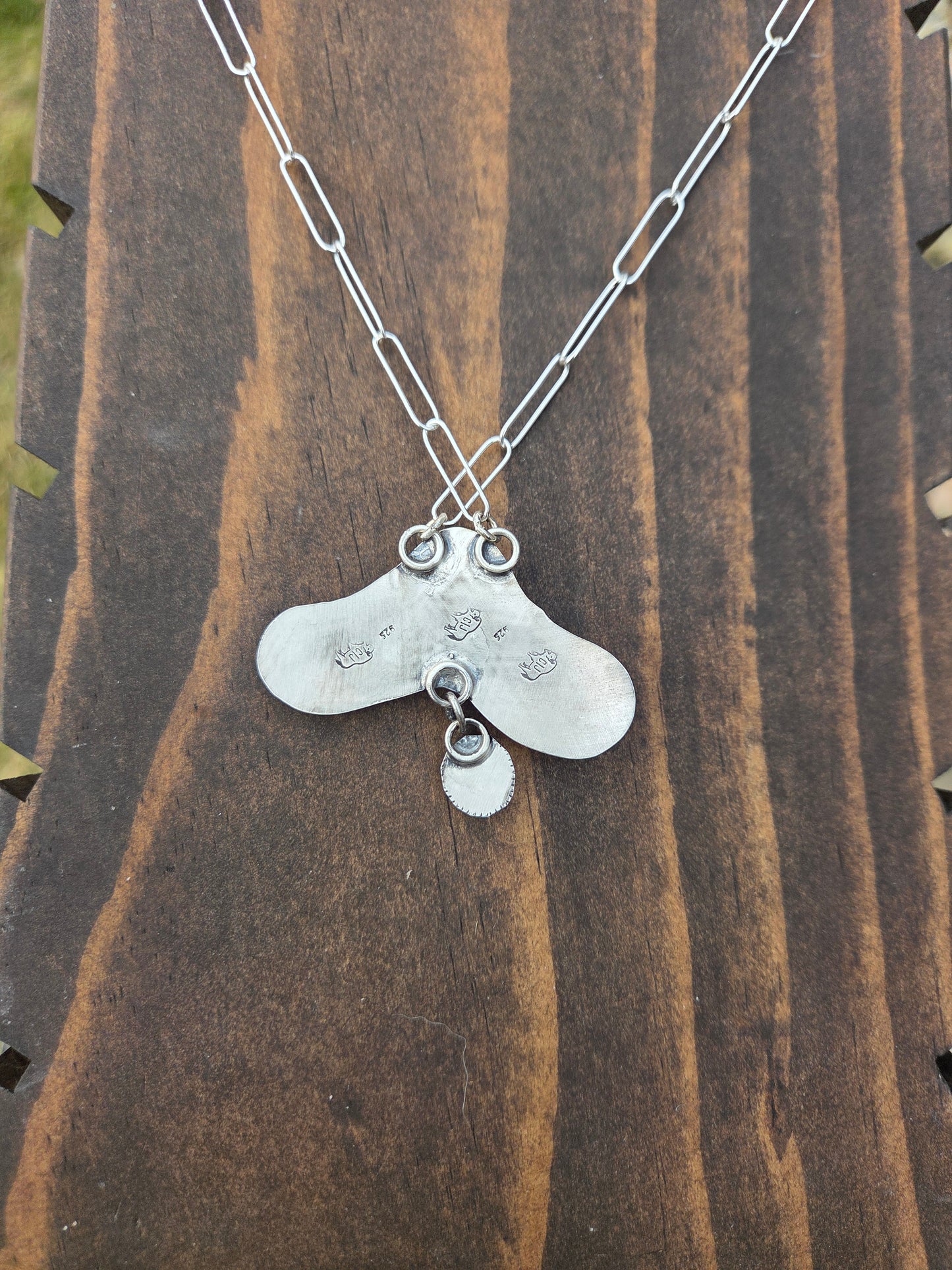 Chilean Turquoise & Mother of Pearl 17 inches-can be adjusted shorter