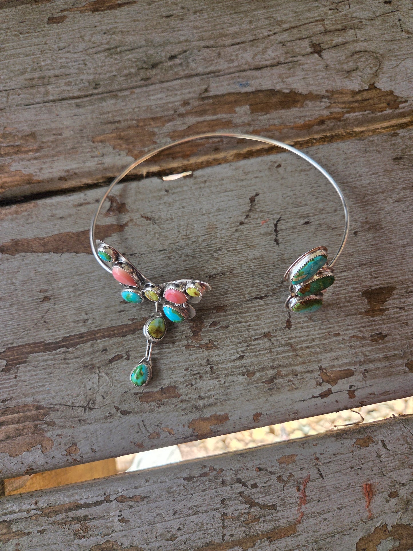 ButterFly Wire Neck Cuff