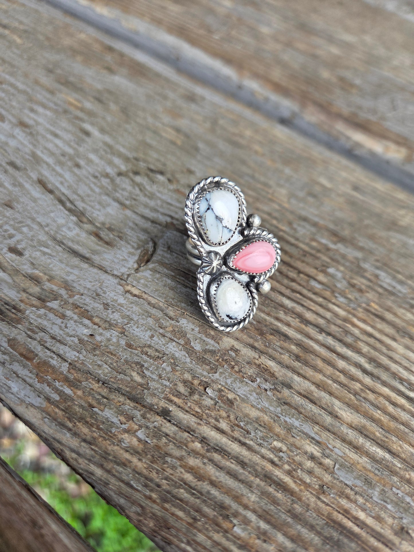 Pink Conch & White Buffalo Ring