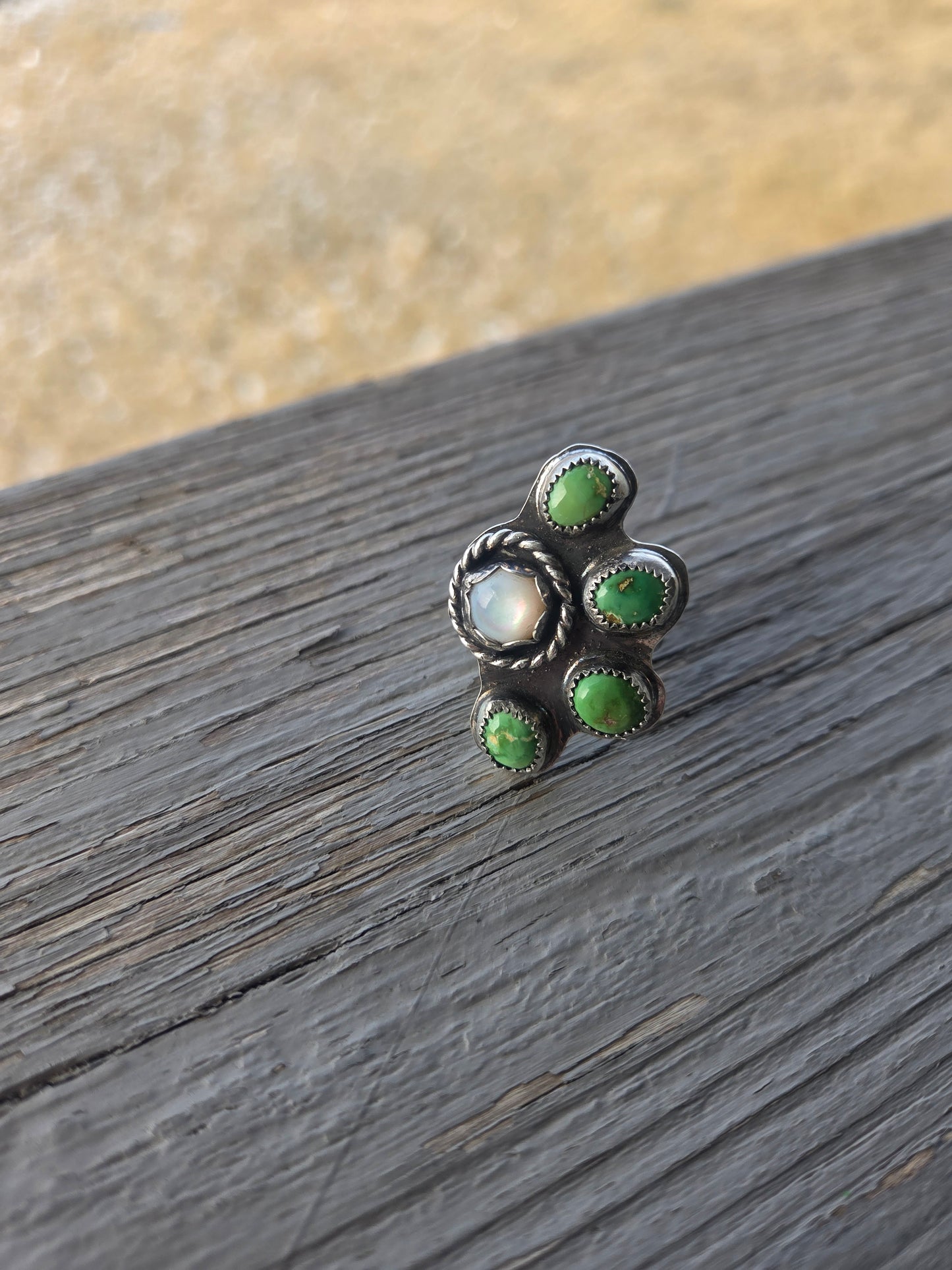 Sonoran Turquoise & Mother of Pearl Size 7