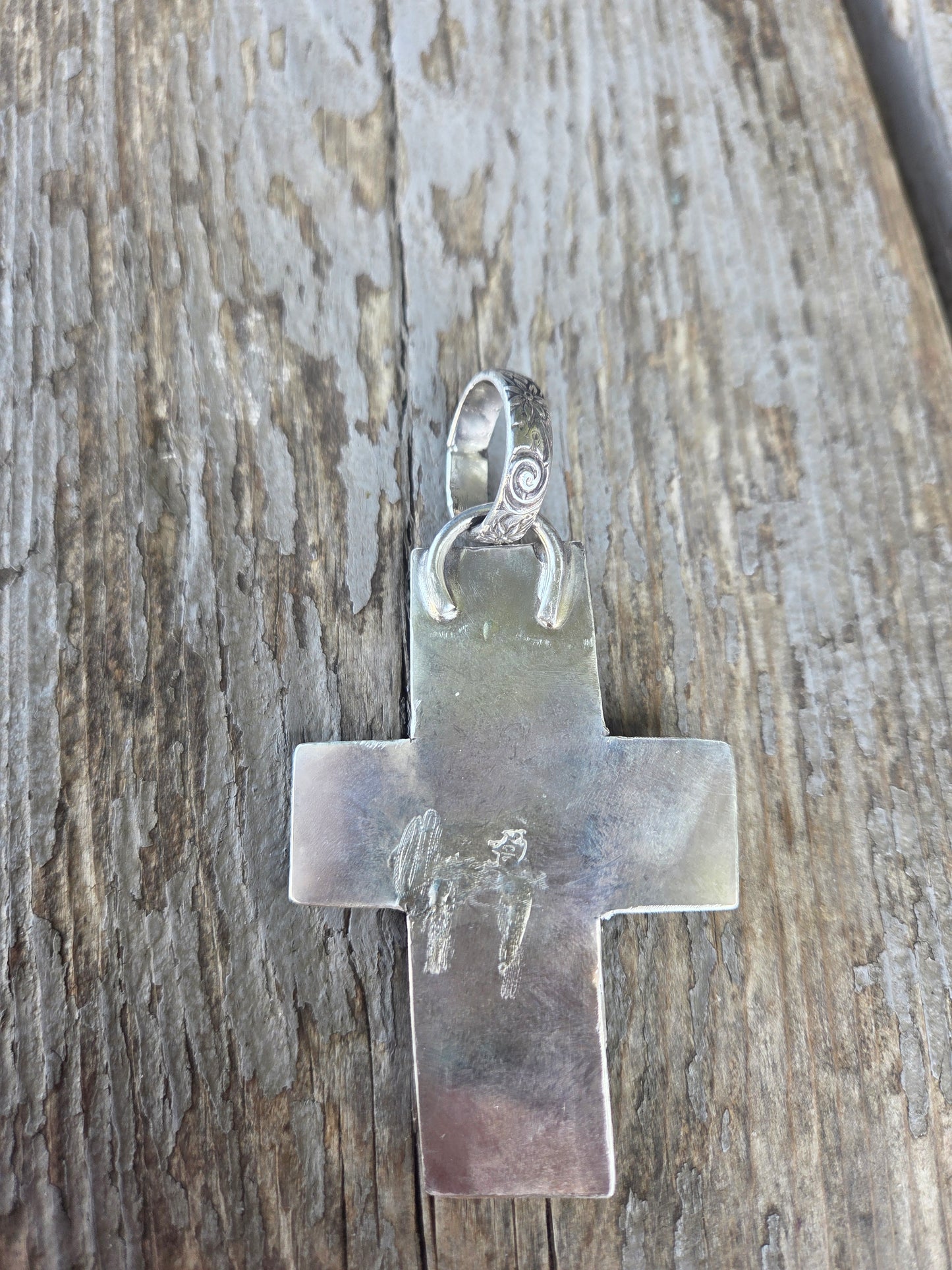 Cross Cluster Pendant