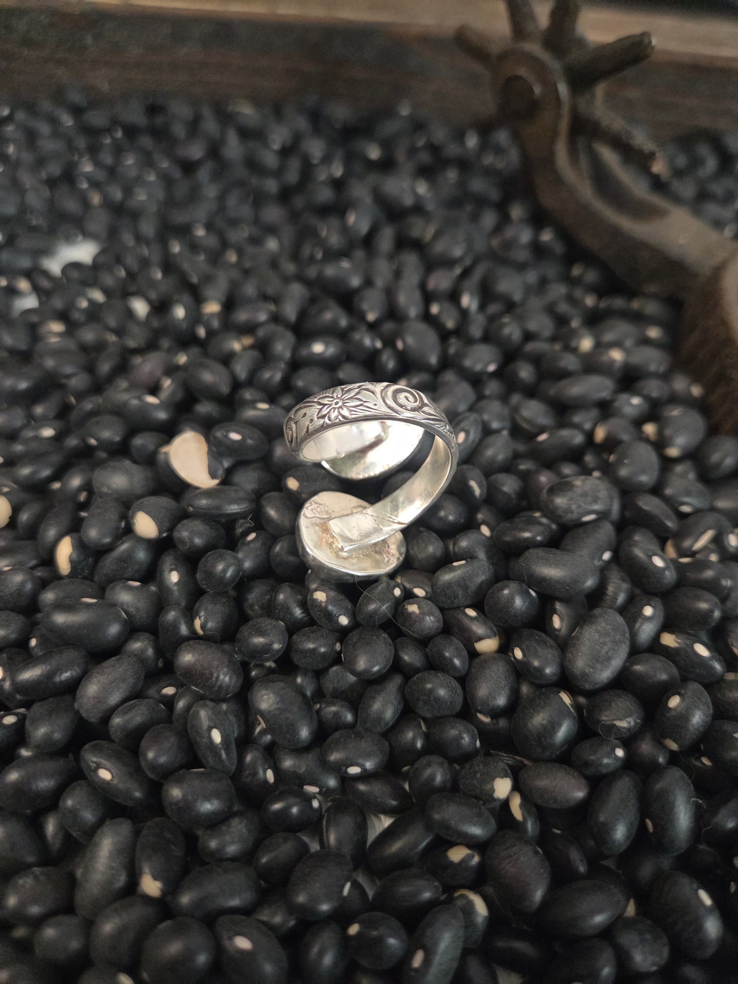 Pink Conch & White Buffalo Adjustable