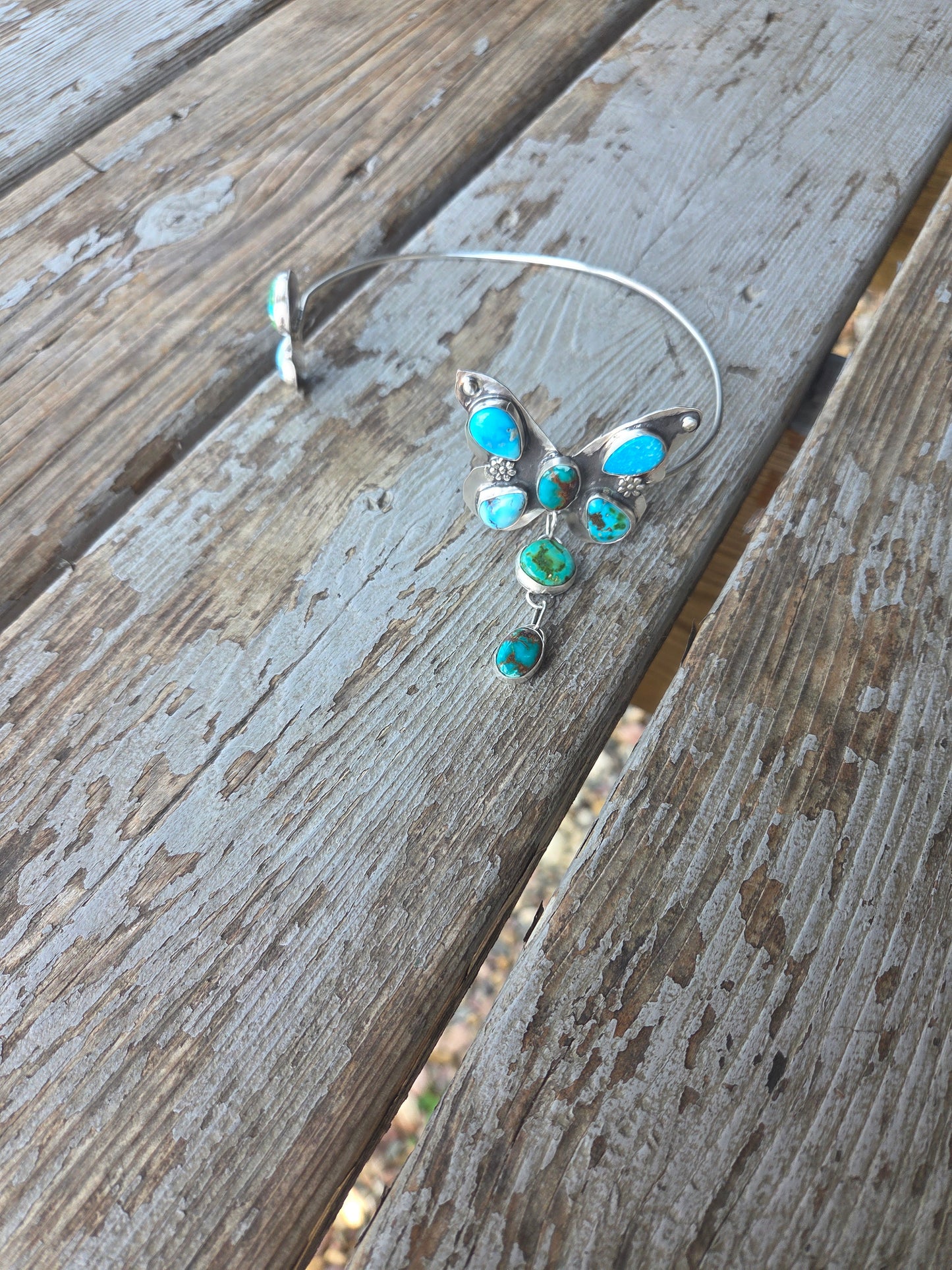 ButterFly Wire Neck Cuff