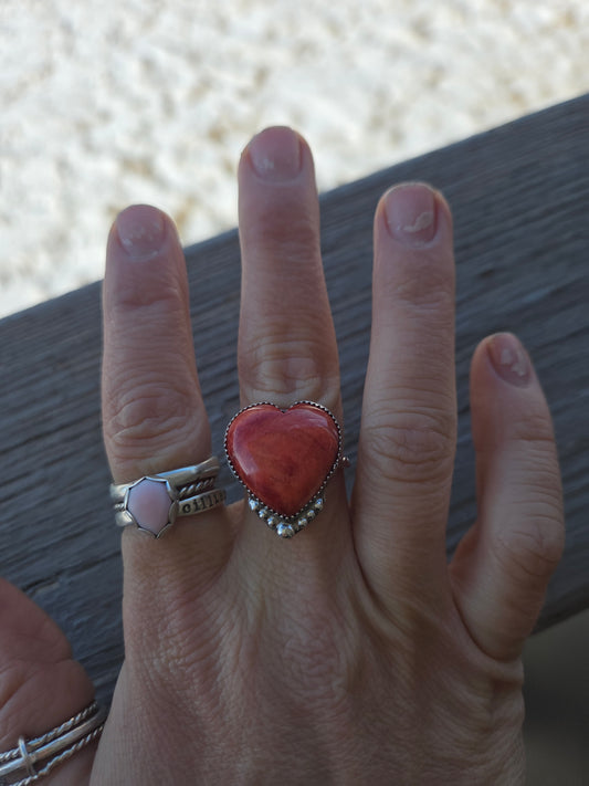 Red Spiny Oyster Hear Size 9