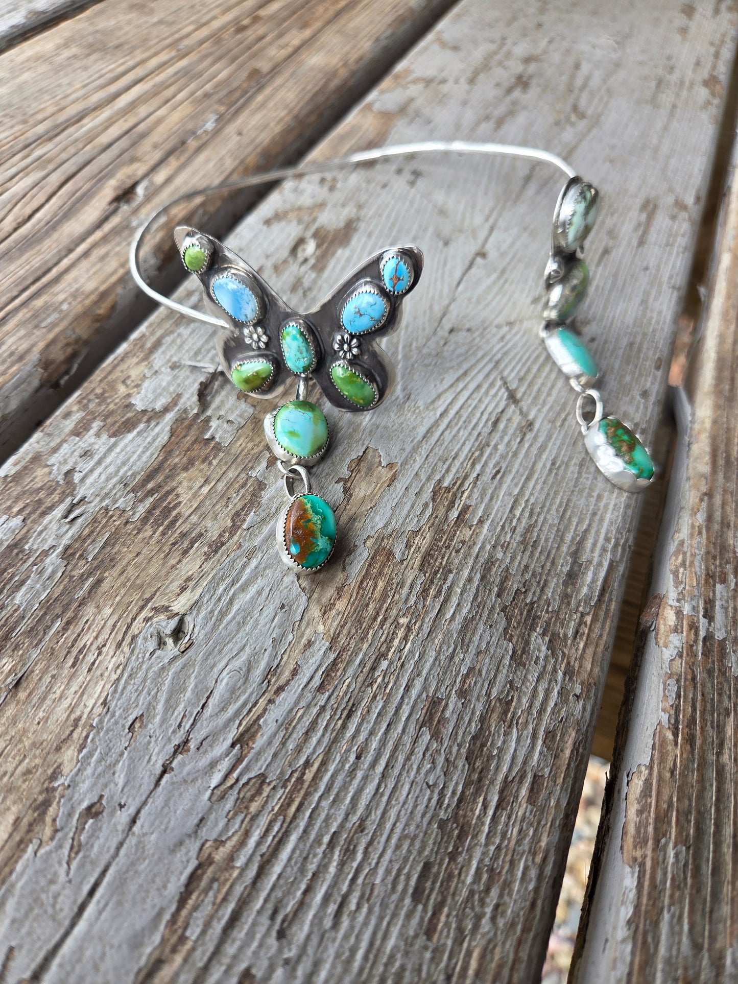 ButterFly Wire Neck Cuff