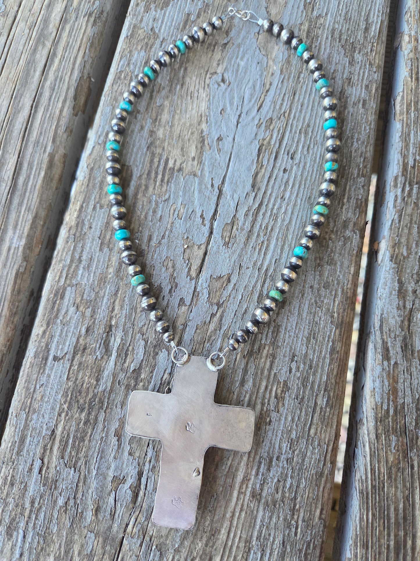 Cross Turquoise Cluster