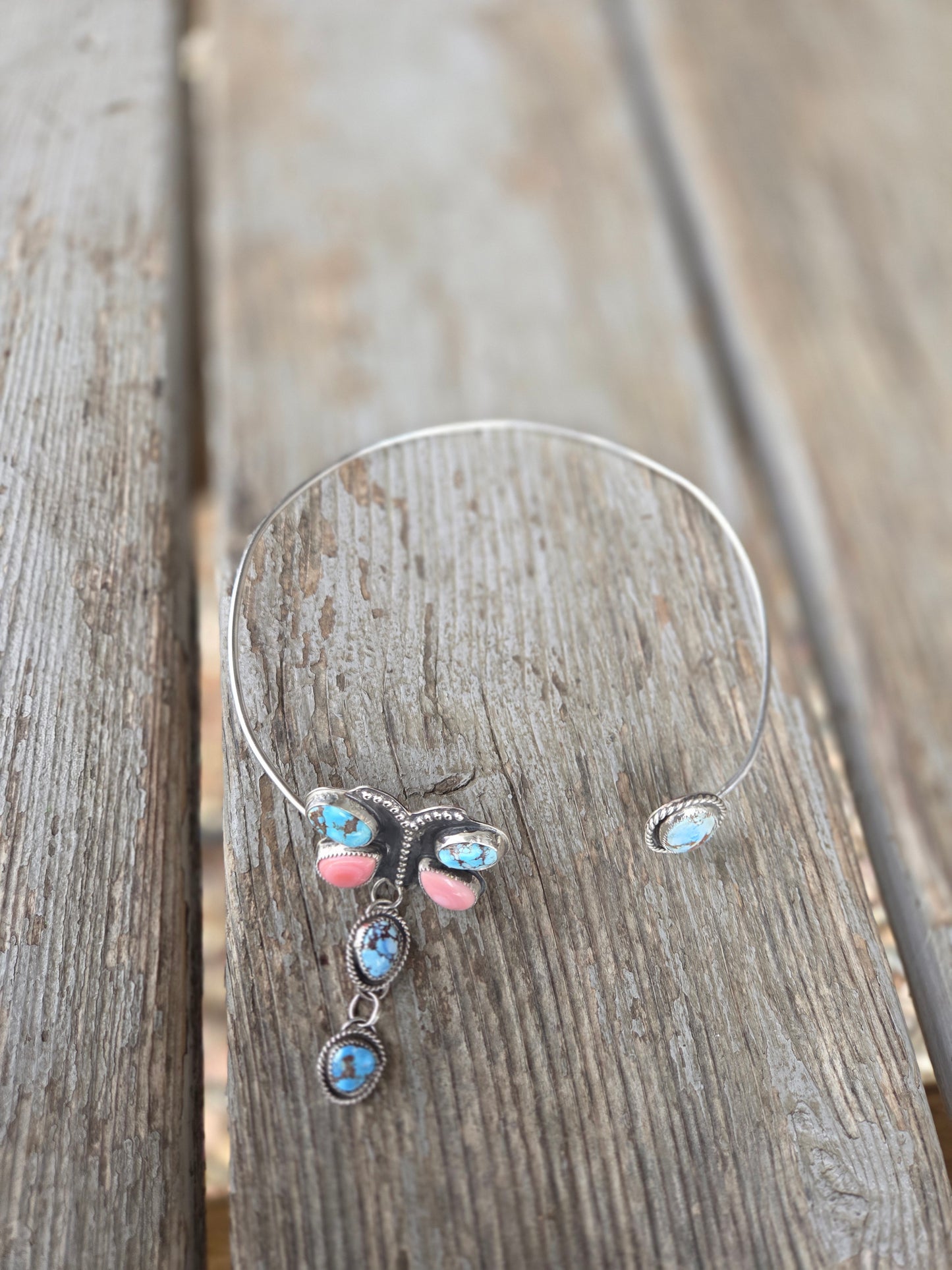 ButterFly Wire Neck Cuff
