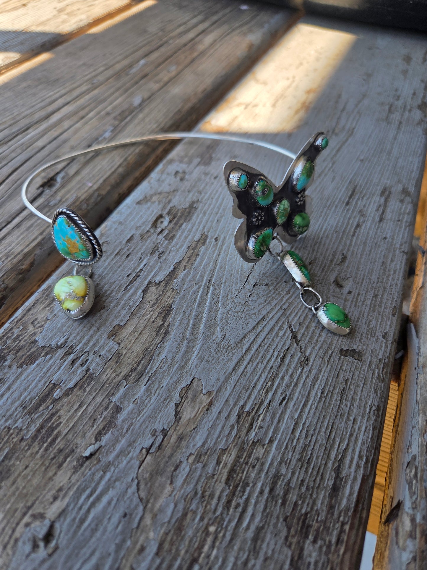 ButterFly Wire Neck Cuff