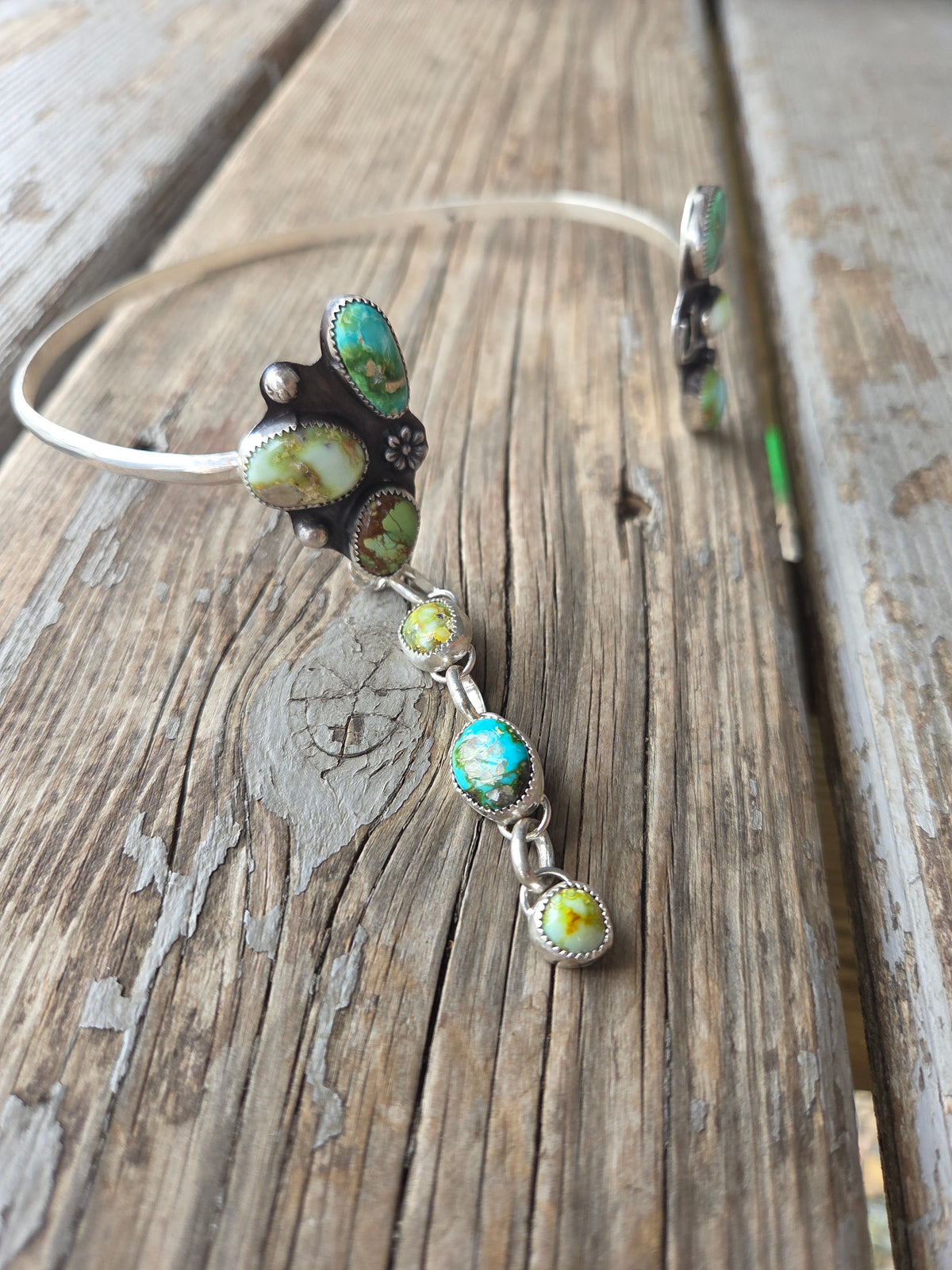 Wire Neck Cuff