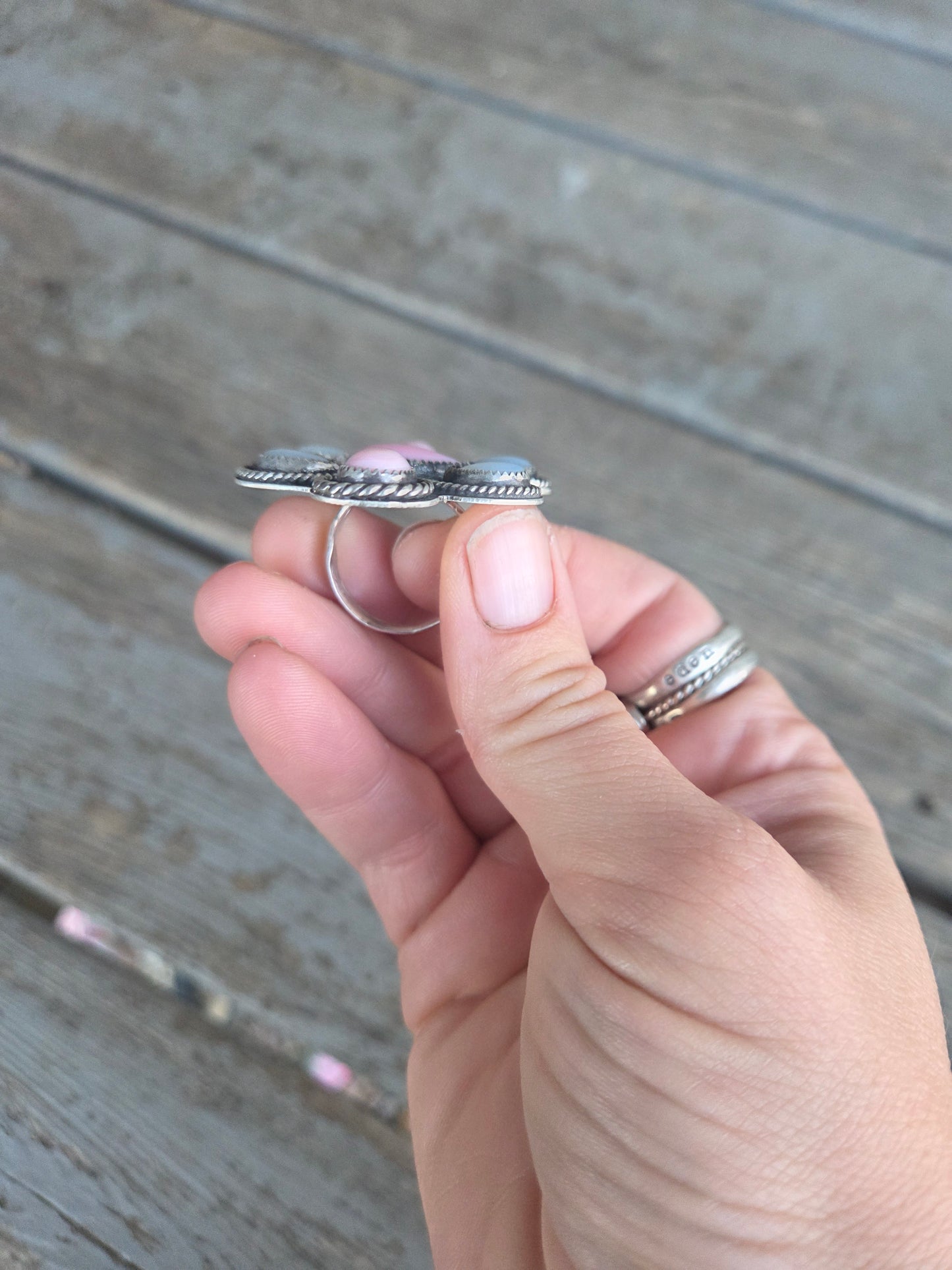 Pink Conch • Mother of Pearl • Size 8 3/4